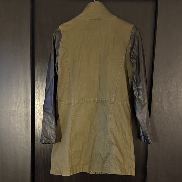 Utility Jacket - Picture 2 of 4